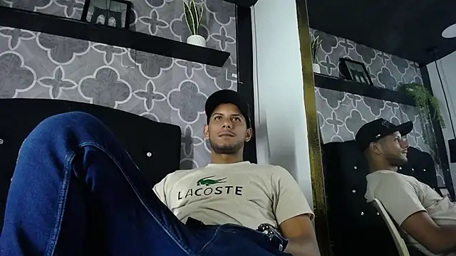 Snapshot of Chris_Dick23 chatting on July 15, 3:35 am Chris Dick23 online show from July 15, 3:35 am