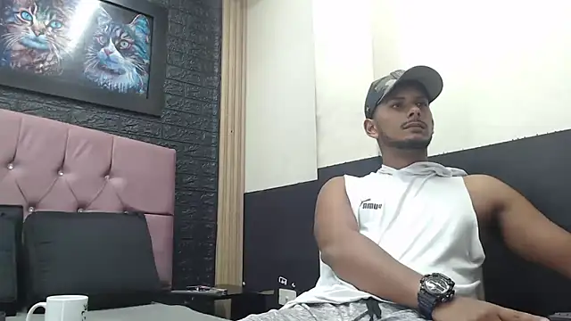 Chris Dick23 online show from October 16, 5:16 am