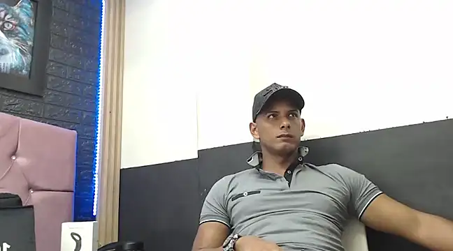 Chris Dick23 online show from March 11, 3:47 am