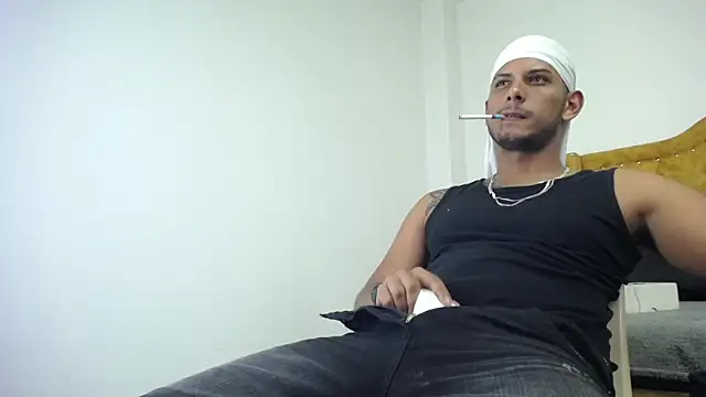 Chris Dick23 online show from April 24, 4:03 am