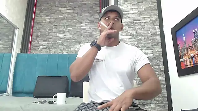 Chris Dick23 online show from November 28, 3:50 am