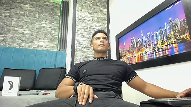 Chris Dick23 online show from March 3, 5:03 am