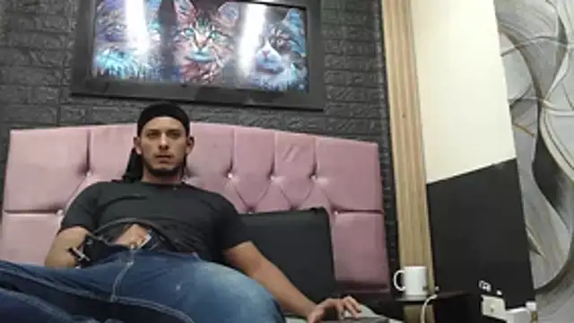 Chris Dick23 online show from November 11, 4:07 am