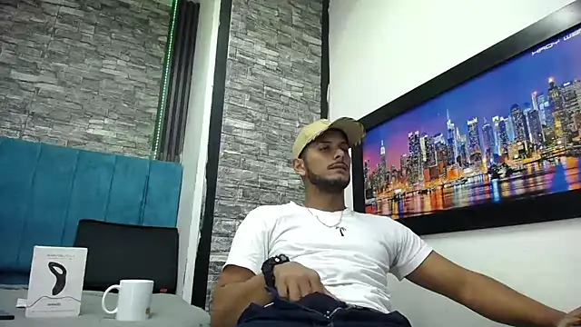 Chris Dick23 online show from February 18, 7:06 am