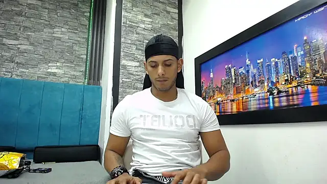 Chris Dick23 online show from March 7, 4:41 am