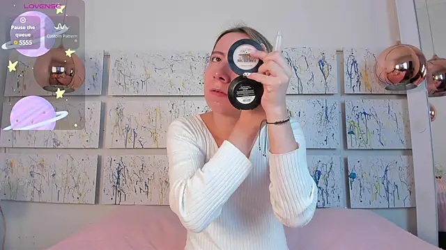 Miiaa doll online show from March 18, 11:55 am