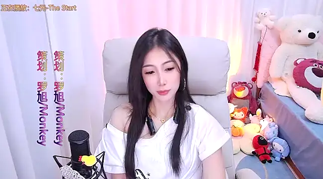 qianduoduo88 online show from March 2, 3:19 pm