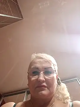 Snapshot of Jemma_Cori chatting on May 23, 8:35 am Jemma Cori online show from May 23, 8:35 am