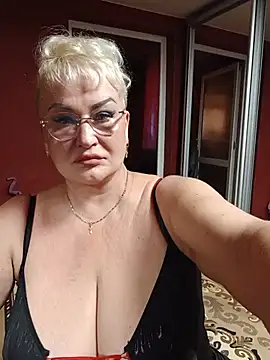 Snapshot of Jemma_Cori chatting on June 4, 4:44 pm Jemma Cori online show from June 4, 4:44 pm