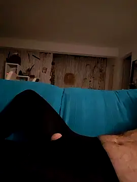 Snapshot of terisdfg chatting on March 9, 6:32 pm terisdfg online show from March 9, 6:32 pm