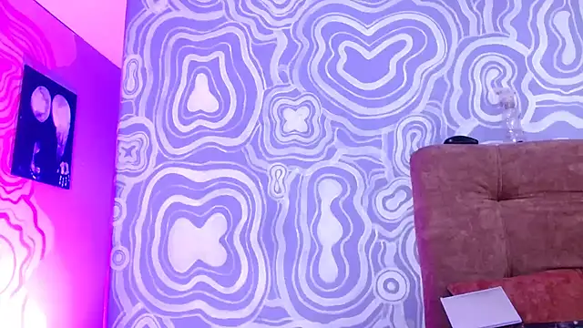 420viol3ta  online show from March 9, 8:01 pm