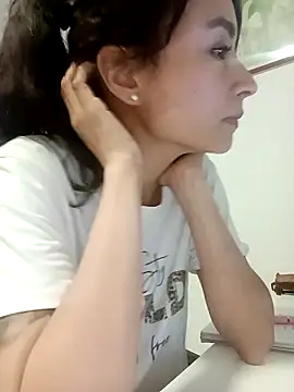 Snapshot of reme_ark23 chatting on November 10, 3:44 am reme ark23 online show from November 10, 3:44 am