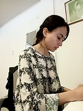 Snapshot of reme_ark23 chatting on November 25, 3:40 am reme ark23 online show from November 25, 3:40 am