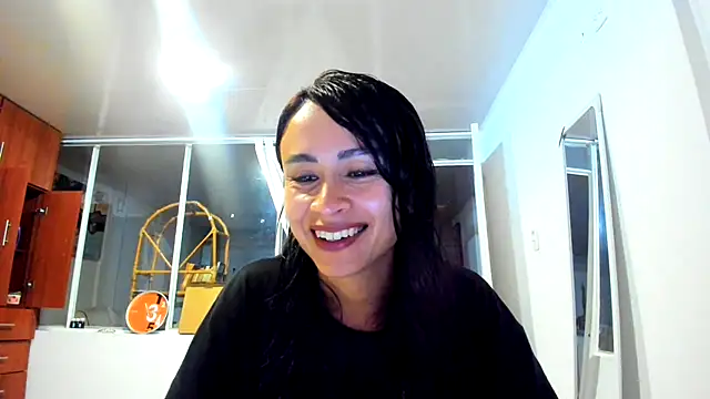 Snapshot of reme_ark23 chatting on October 21, 4:12 am reme ark23 online show from October 21, 4:12 am