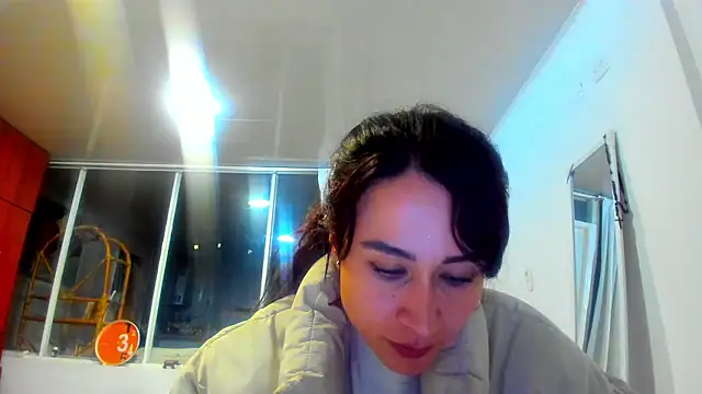 Snapshot of reme_ark23 chatting on January 8, 3:45 am reme ark23 online show from January 8, 3:45 am