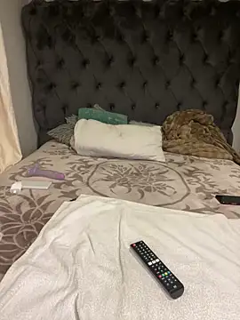 MILL204 online show from December 1, 8:53 pm