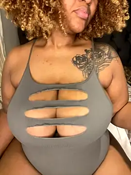 MILL204 online show from November 22, 8:29 pm