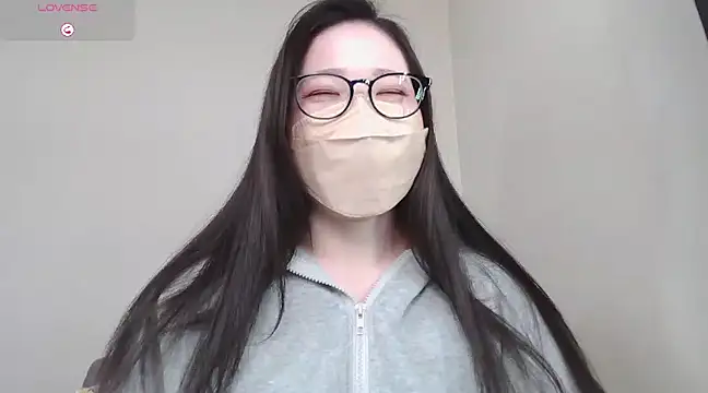 Snapshot of _NOA-chan_ chatting on February 1, 3:18 pm  NOA-chan  online show from February 1, 3:18 pm