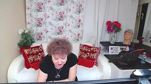 YourHotGranny online show from June 16, 10:26 am