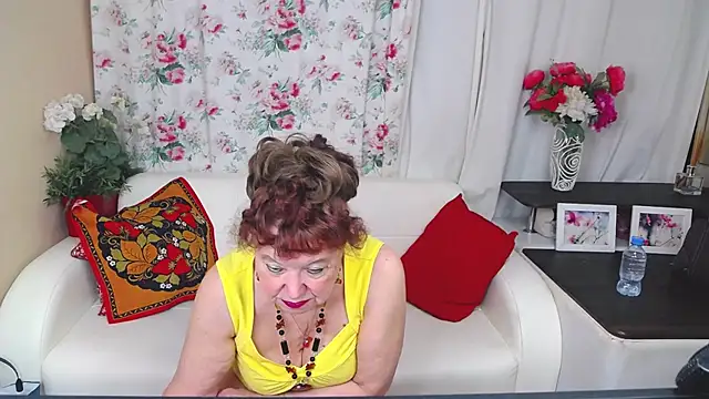 YourHotGranny online show from February 19, 10:45 am