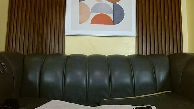 Nicole Ramires online show from February 9, 5:22 pm