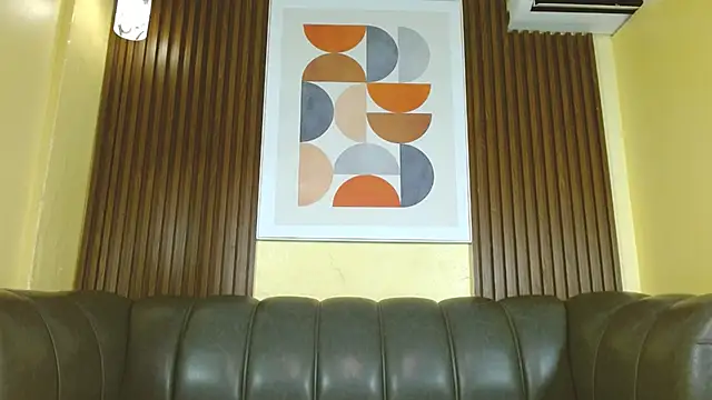 Nicole Ramires online show from March 12, 4:22 pm