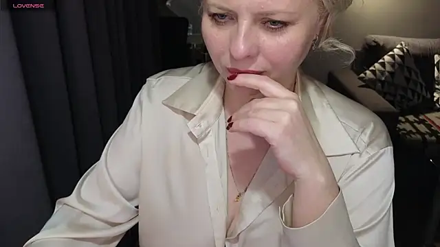 Gray swann online show from February 26, 11:30 pm