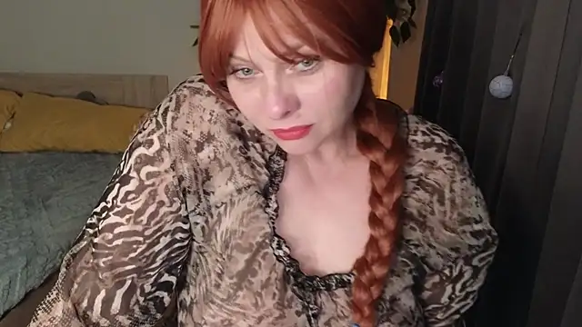 Snapshot of Gray_swann chatting on January 9, 1:40 pm Gray swann online show from January 9, 1:40 pm