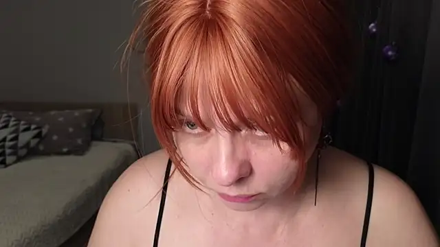 Snapshot of Gray_swann chatting on December 19, 6:54 pm Gray swann online show from December 19, 6:54 pm