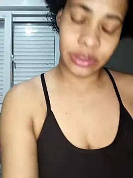 Snapshot of Su_Duarte_1 chatting on November 2, 1:32 am Su Duarte 1 online show from November 2, 1:32 am