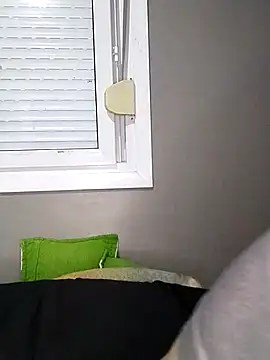 Snapshot of Su_Duarte_1 chatting on November 16, 9:30 pm Su Duarte 1 online show from November 16, 9:30 pm