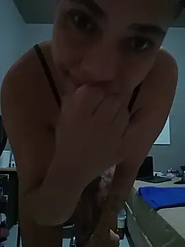 Su Duarte 1 online show from April 2, 11:33 pm