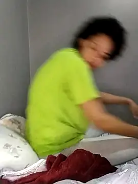 Snapshot of Su_Duarte_1 chatting on October 22, 2:44 am Su Duarte 1 online show from October 22, 2:44 am