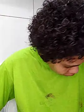 Snapshot of Su_Duarte_1 chatting on October 30, 7:11 pm Su Duarte 1 online show from October 30, 7:11 pm