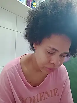 Su Duarte 1 online show from March 13, 6:24 pm