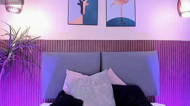 NicolleeEvanss online show from January 14, 12:09 pm