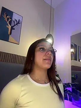 NicolleeEvanss online show from June 23, 10:46 am