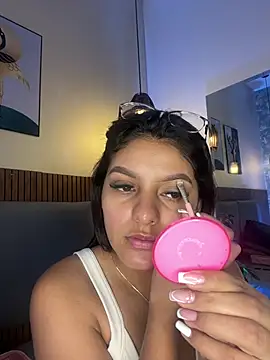 NicolleeEvanss online show from July 18, 10:13 am