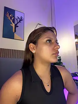 NicolleeEvanss online show from June 19, 10:32 am