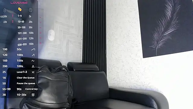 Lil Curved online show from October 25, 11:42 am