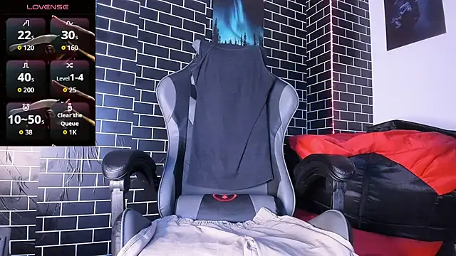 Lil Curved online show from December 16, 11:25 am