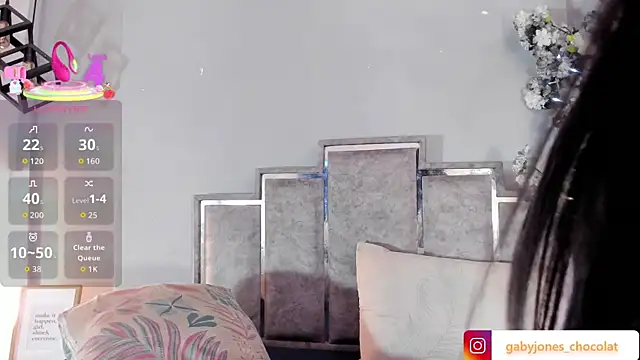 Snapshot of GabyyJones chatting on November 7, 11:48 am GabyyJones online show from November 7, 11:48 am