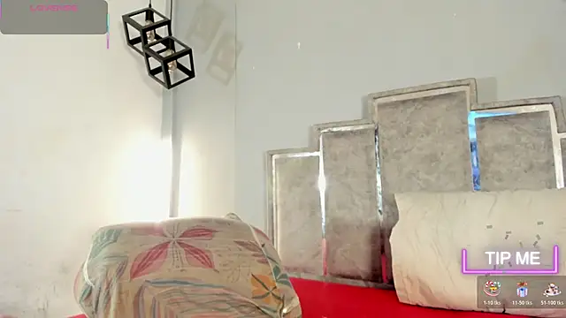 GabyyJones online show from January 18, 11:46 am