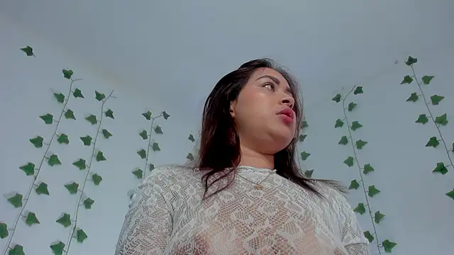 Miaa Garcia online show from April 6, 10:22 pm