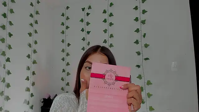 Miaa Garcia online show from February 28, 10:09 pm