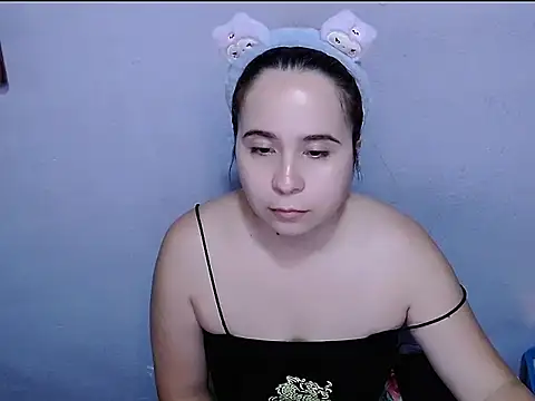 SubLayla01 online show from February 3, 5:29 pm