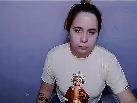 Snapshot of SubLayla01 chatting on May 27, 6:26 pm SubLayla01 online show from May 27, 6:26 pm