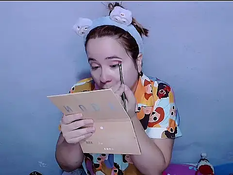 SubLayla01 online show from February 20, 5:15 pm