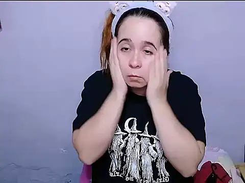 SubLayla01 online show from November 22, 6:51 pm