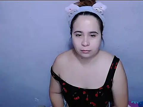 SubLayla01 online show from February 6, 6:04 pm